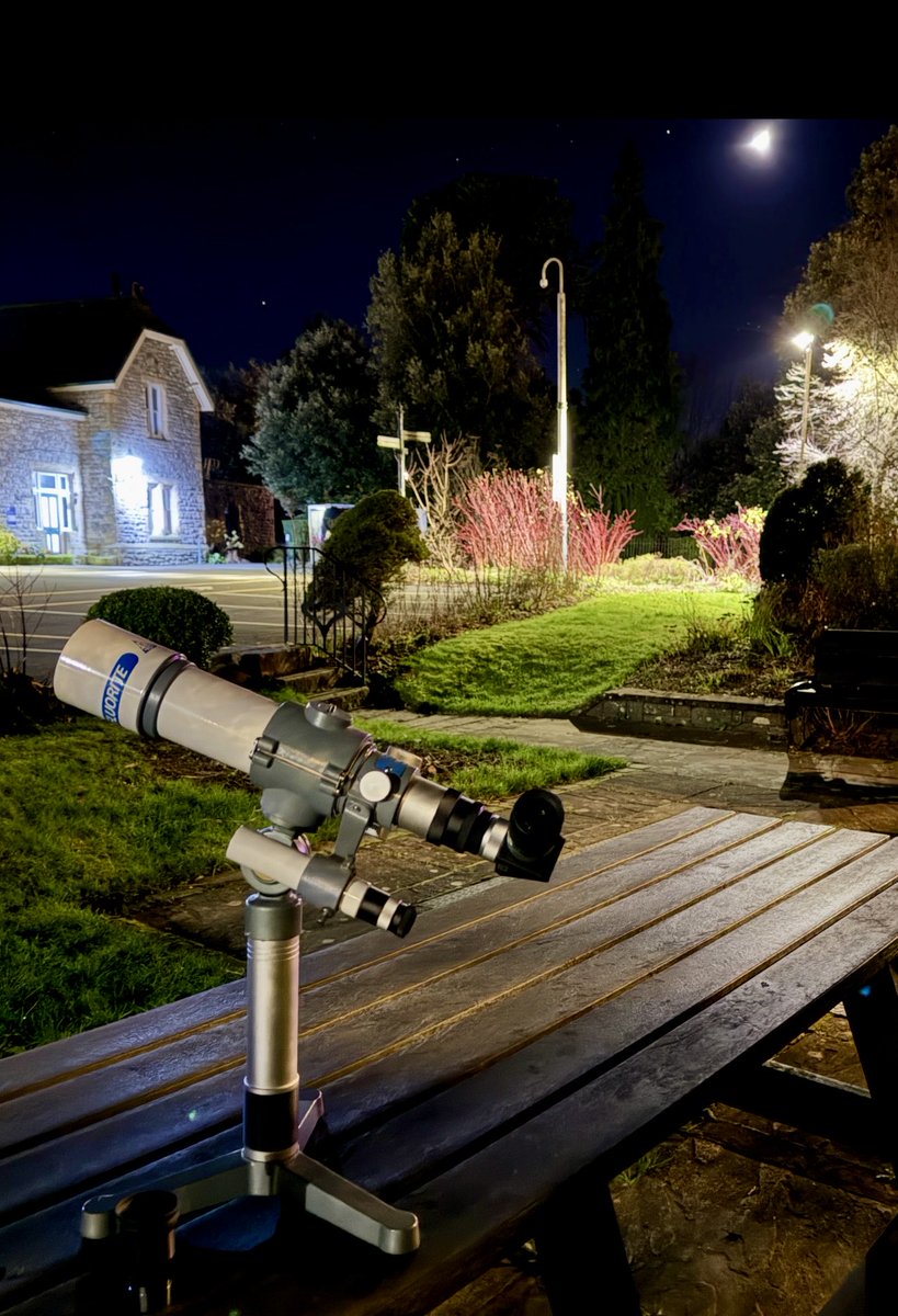scope_views's tweet image. Only place I could get onto the Moon, Jupiter and Saturn was my little local park. So the FC-50 got an outing