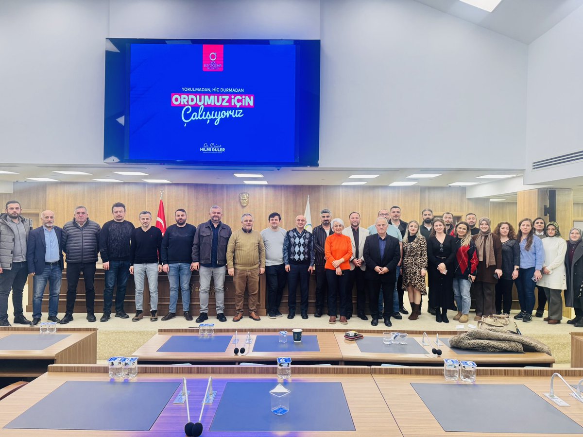 Bembirsen Ordu Şubemiz olarak; İl Divan, İşyeri Temsilcileri ve Üyelerimizle 🌹Toplu Sözleşme kazanımları,
🌹SDS
🌹Banka promosyonu
🌹Sözleşmeli Personel ve Güncel konularla ilgili bilgilendirme toplantısı gerçekleştirdik. 
#leventuslu#Bembirsen #ordubüyükşehir