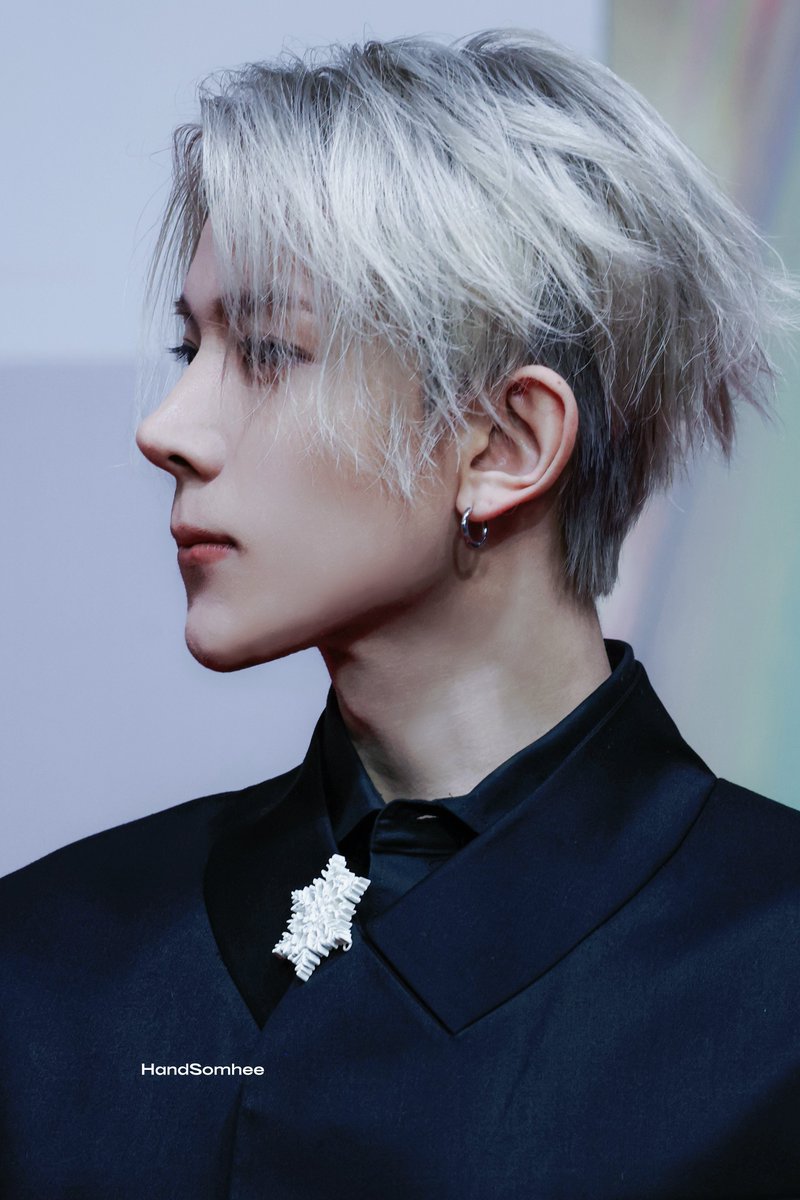 HandSomehee tweet media