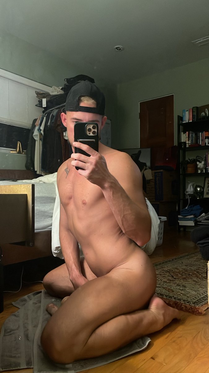 j (@jstn0rl) on Twitter photo 