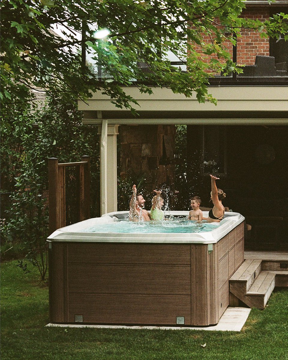 Sundance Spas tweet media