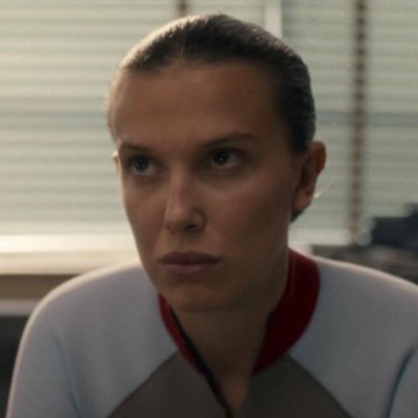 Eu entendo que cresce etc mas acho que eles falharam MUITO na caracterização porque nessa temporada eu ZERO vi a eleven pra mim era a Millie o tempo todo