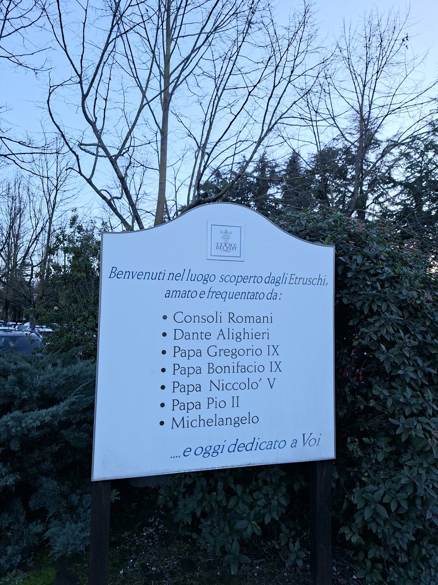 Galvenais iemesls, kāpēc Zoss atbrauca uz šo Itālijas rajonu ir karstie avoti. Zoss apskatīja bezmaksas avotus (tauta kā siļķes mucā)  un devās uz Termi dei Papi- vietu, kur peldējās vēl Mikelandželo, Dante un daudzi Romas pāvesti. Te lielā baseinā iztek 58°C avots. Super!