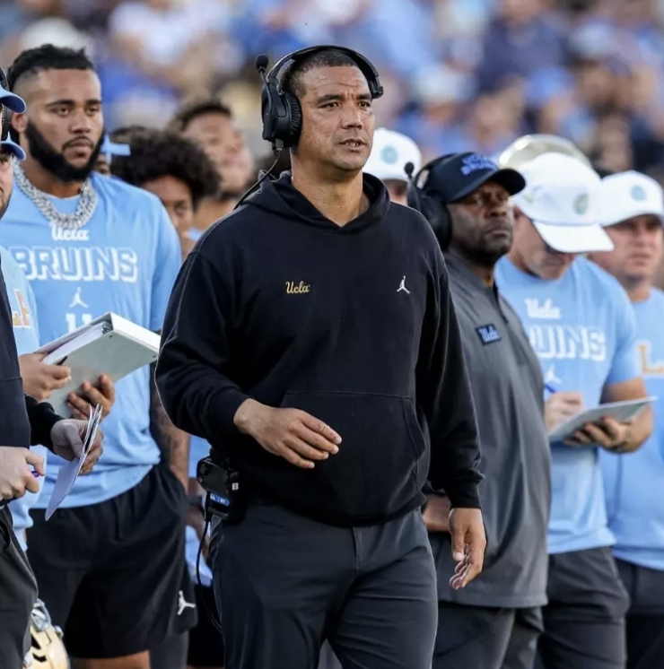 Pete Thamel tweet media