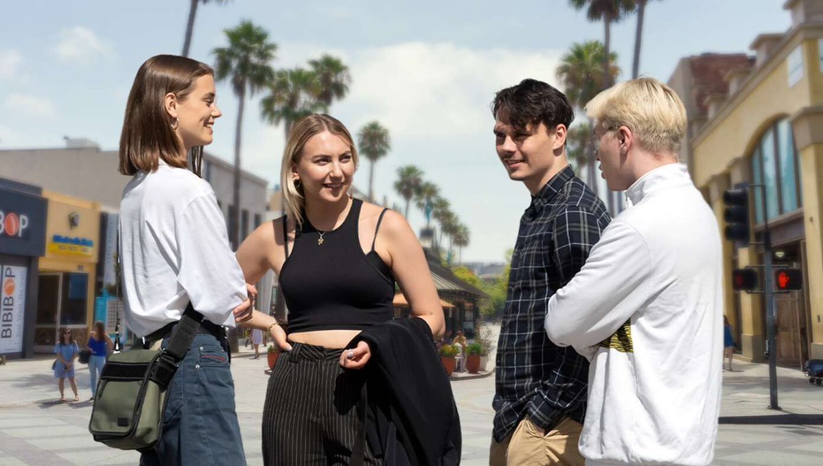 Nation's White Liberals Wish Each Other Happy Kwanzaa https://t.co/V3l3N1QH1g https://t.co/7SswXW...