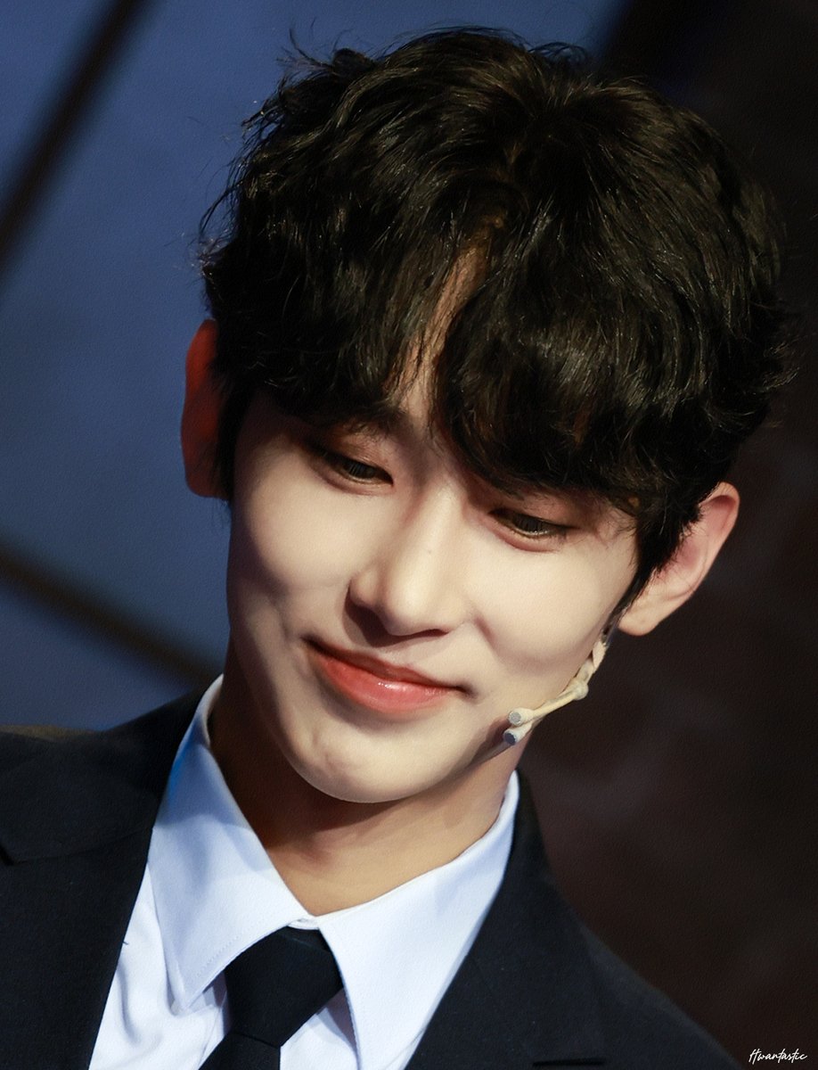 Hwantastic0922's tweet image. 251226
뮤지컬 보더라인 피처링 전관데이 포토타임

줄라이 役 #정재환

#재환줄라이
#보더라인