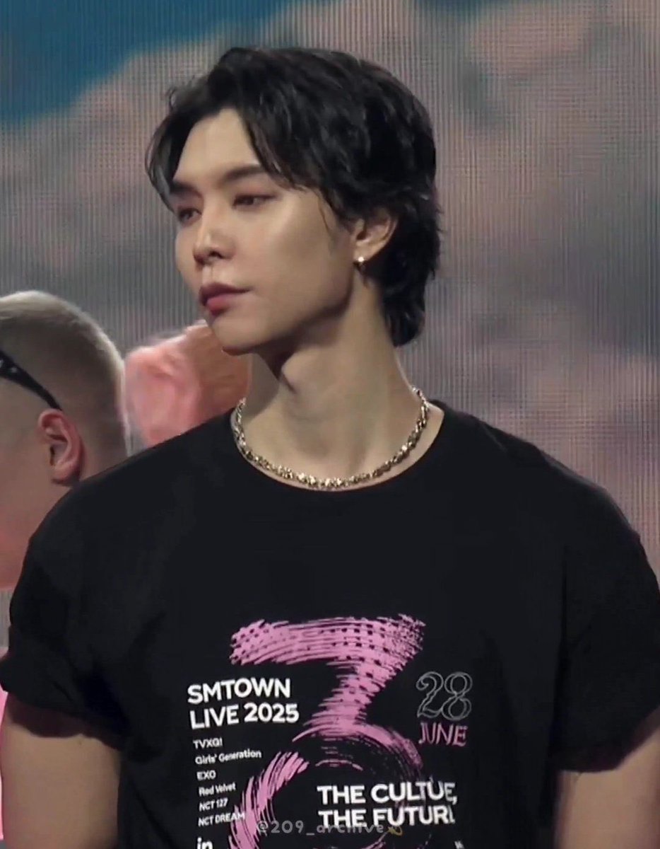 950209forJ's tweet image. 사진첩 정리하다가 너무 잘생겨서 소리지름