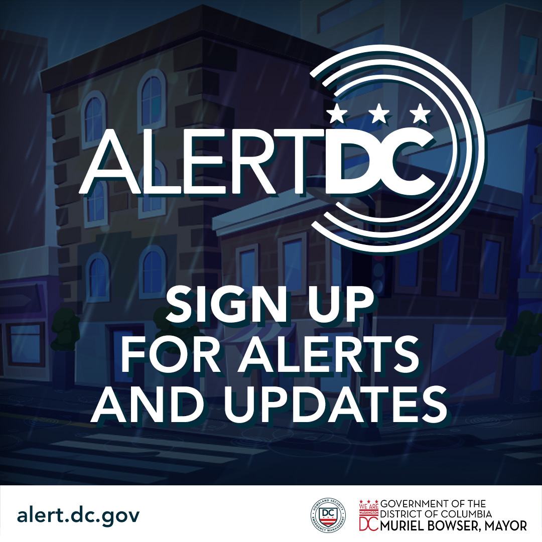 DC_HSEMA's tweet image. Out and about for holiday season festivities? Know road conditions before traveling. 

Sign up for @AlertDC to stay in the know about local traffic, hazardous weather and more: alert.dc.gov