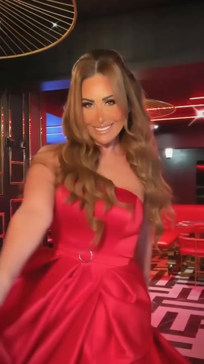 نجمات تألقن باللون الأحمر خلال فعاليات مهرجان البحر الأحمر السينمائي الدولي 