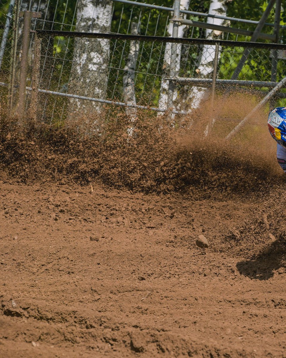 Pirelli MX tweet media