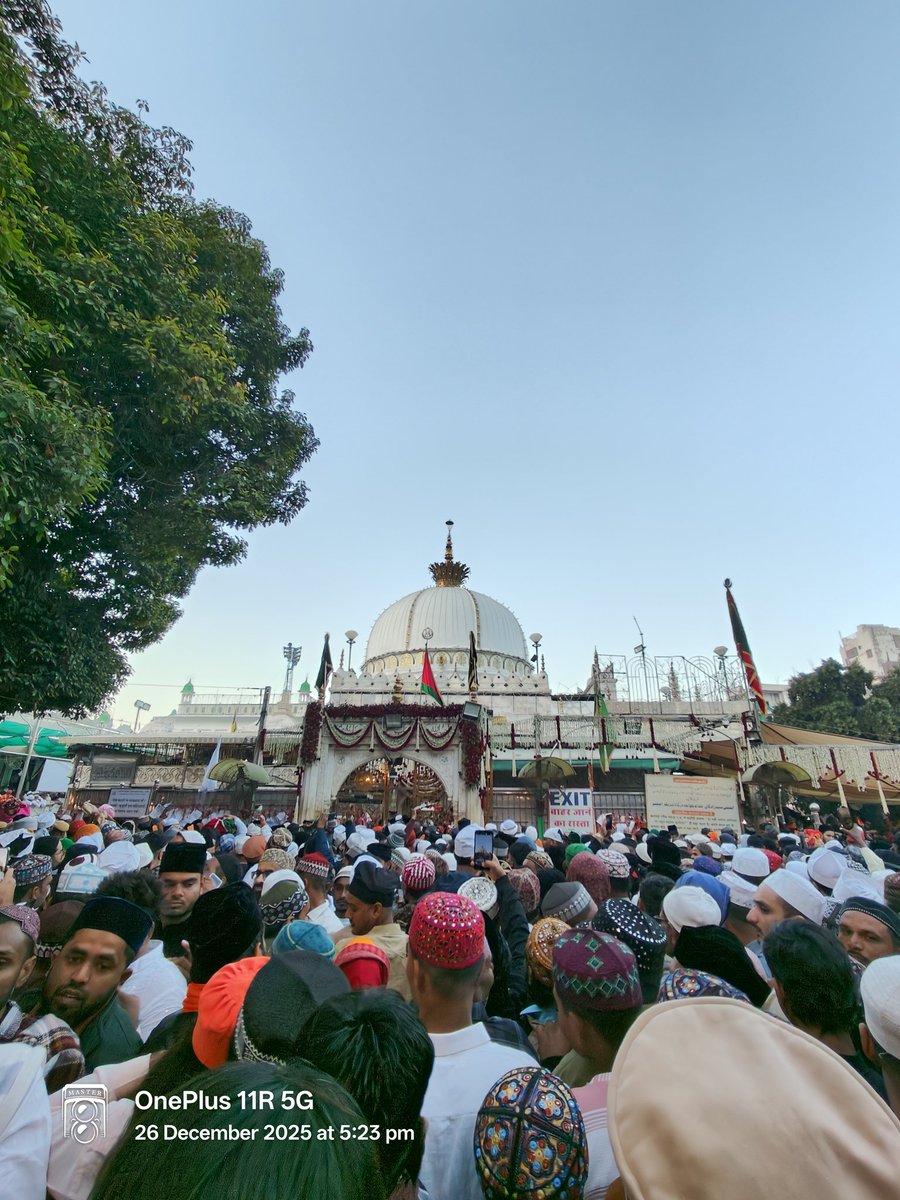 Tamam Ahbaab e Ahle Sunnat Ko Urs e Sultan ul Hind Ata e Rasool Khwaja e Khwajgaan, Maalik e Hindustan #HAZRAT_KHWAJA_MOINUDDIN_CHISHTI_HASAN_SANJARI_AJMERI Radi Allahu Ta'ala Anh, Ka 814th Urs e Paak Mubarak Ho 💫
#KhwajaGareebNawaz #Ajmer