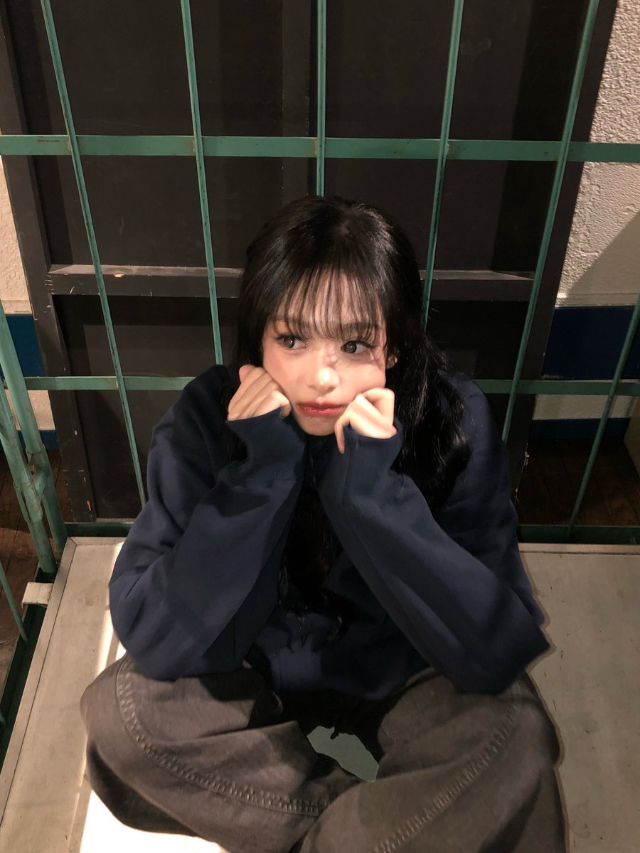 forestofmist's tweet image. ㅤ
ㅤ
Gak sadar ya kalau tadi ngambek kena jepret kamera? Lucu banget. Gemesin. Surya, adek lo gue culik bisa gak ini Sur, asli. I wanna pinch her cheeks soooo damn bad.
ㅤ
ㅤ