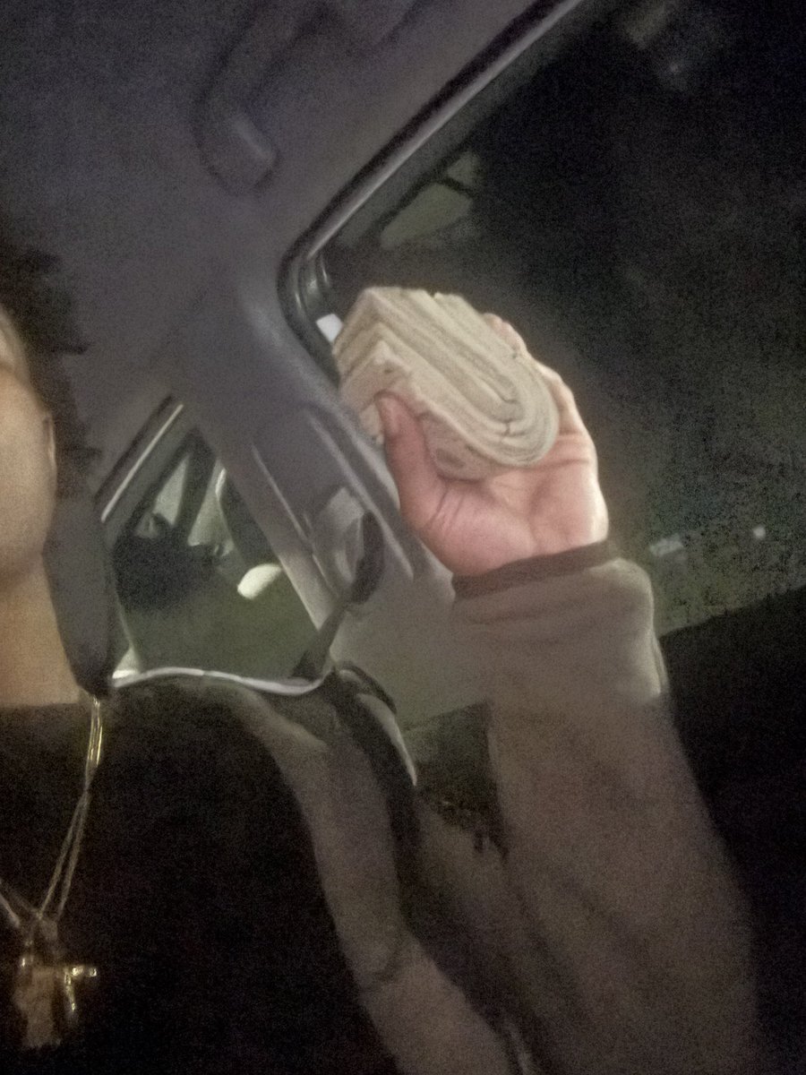 AFNF95's tweet image. I come through sow yoo city up I know the whole town ♻️🖤