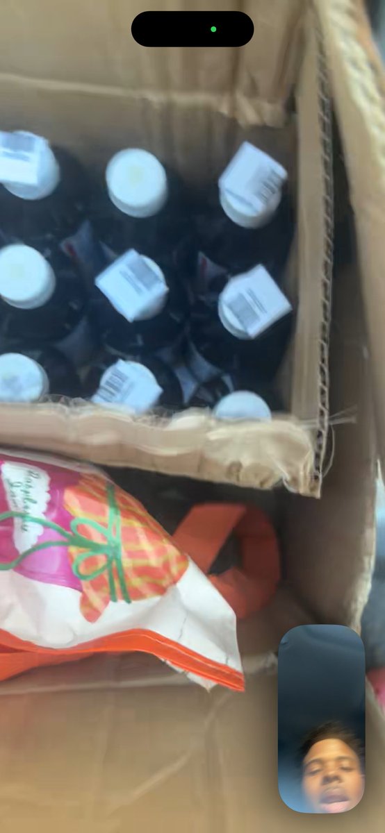 AFNF95's tweet image. I come through sow yoo city up I know the whole town ♻️🖤