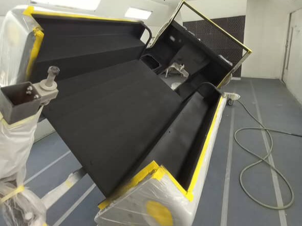 LizardSkin_'s tweet image. Chance Martin is putting in serious work on his 1970 International Scout 800A. Main tub has been fully coated with LizardSkin Sound Control and Ceramic Insulation. He also applied LizardSkin to the top and tailgate—creating a complete layer of sound and heat protection.