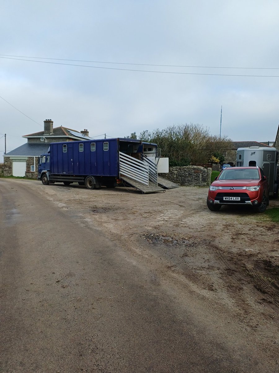 Kernow Hunt Sabs tweet media