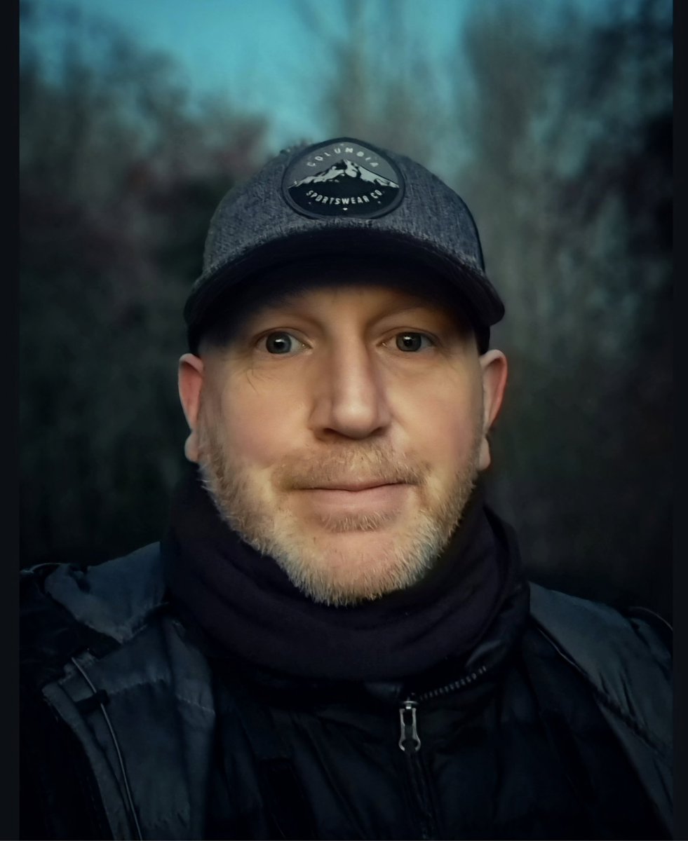 Out Out...

Chilly walk on Boxing Day