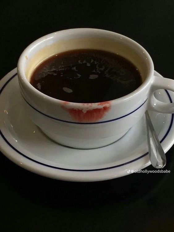 ʟᴜɴᴀ🩷! tweet media