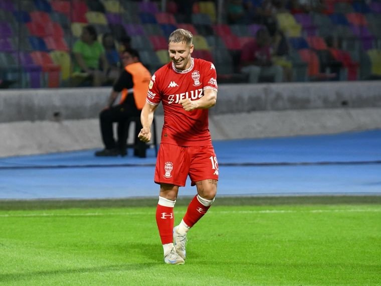 Comu_Racing's tweet image. 🚫 La negociación por Matko Miljevic se encuentra estancada, por las pretensiones de #Huracán (4,5 millones de dólares por el 80 por ciento de la ficha)

Ante esto La #Academia ya baraja las opciones de Franco Cristaldo y Gastón Lodico.

ℹ️ @DavilaTomi

#LACOMUDERACING