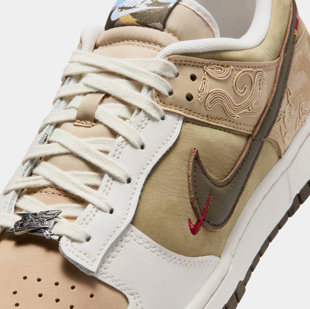 snkr_twitr's tweet photo. AD: Nike Dunk Low 'Year of the Horse'

Shoe Palace https://t.co/t1it95wphr
Shiekh https://t.co/Vt7YgpXe8j https://t.co/vGwwBXVT0D