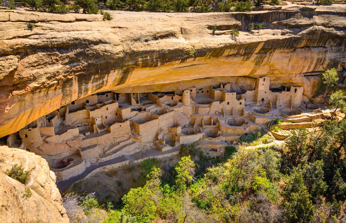 archaeologymag's tweet image. Farmers began abandoning major settlements such as Mesa Verde in Colorado and Cahokia in Illinois sometime after A.D. 1150. Why? Archaeologists studied 100,000 radiocarbon dates for answers. The story was our No. 6 most read in 2025!

archaeology.org/issues/online/…