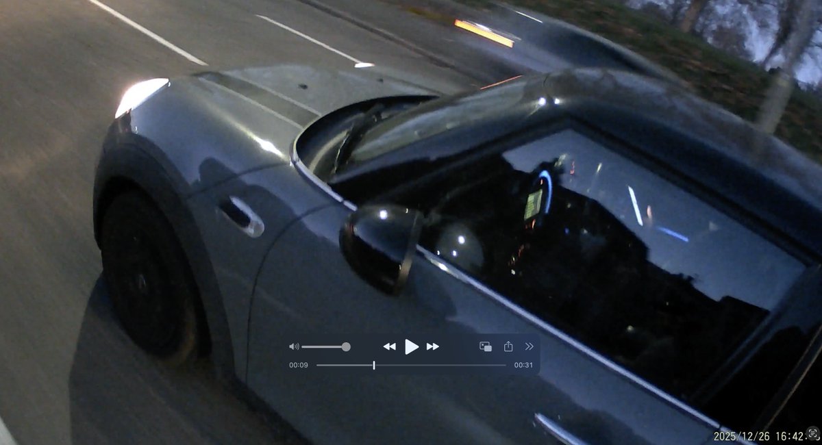 Van Driver tweet media