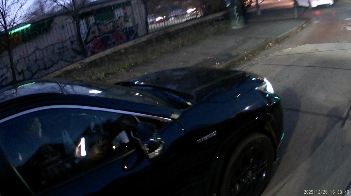 Van Driver tweet media