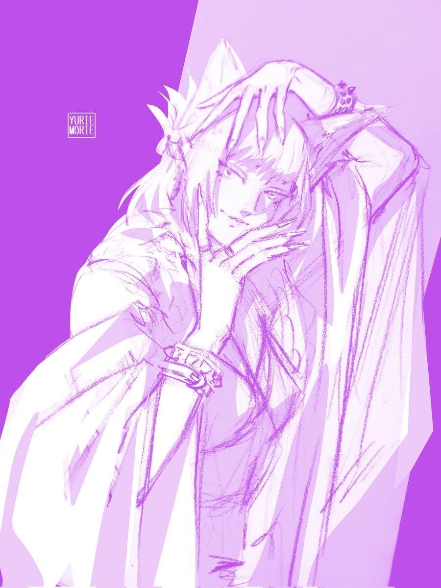 Just having fun creating looks 💕

#characterdesign #sketch