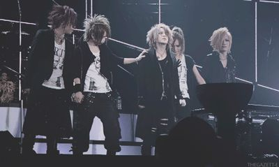BRClub_GazettE's tweet image. [26/12/2010]  
Há 15 anos The GazettE realizava seu primeiro One-man  no Tokyo Dome, "Nameless Liberty Six Bullets" ❤️ Realizando mais um sonho da banda e mostrando que eles ainda tinham [e tem] muito a conquistar!