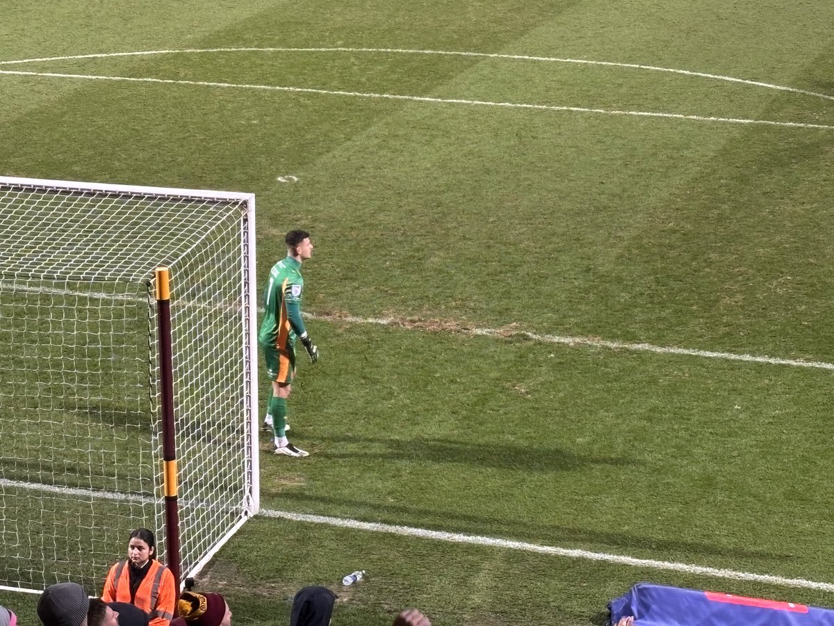 ßen (P) tweet media