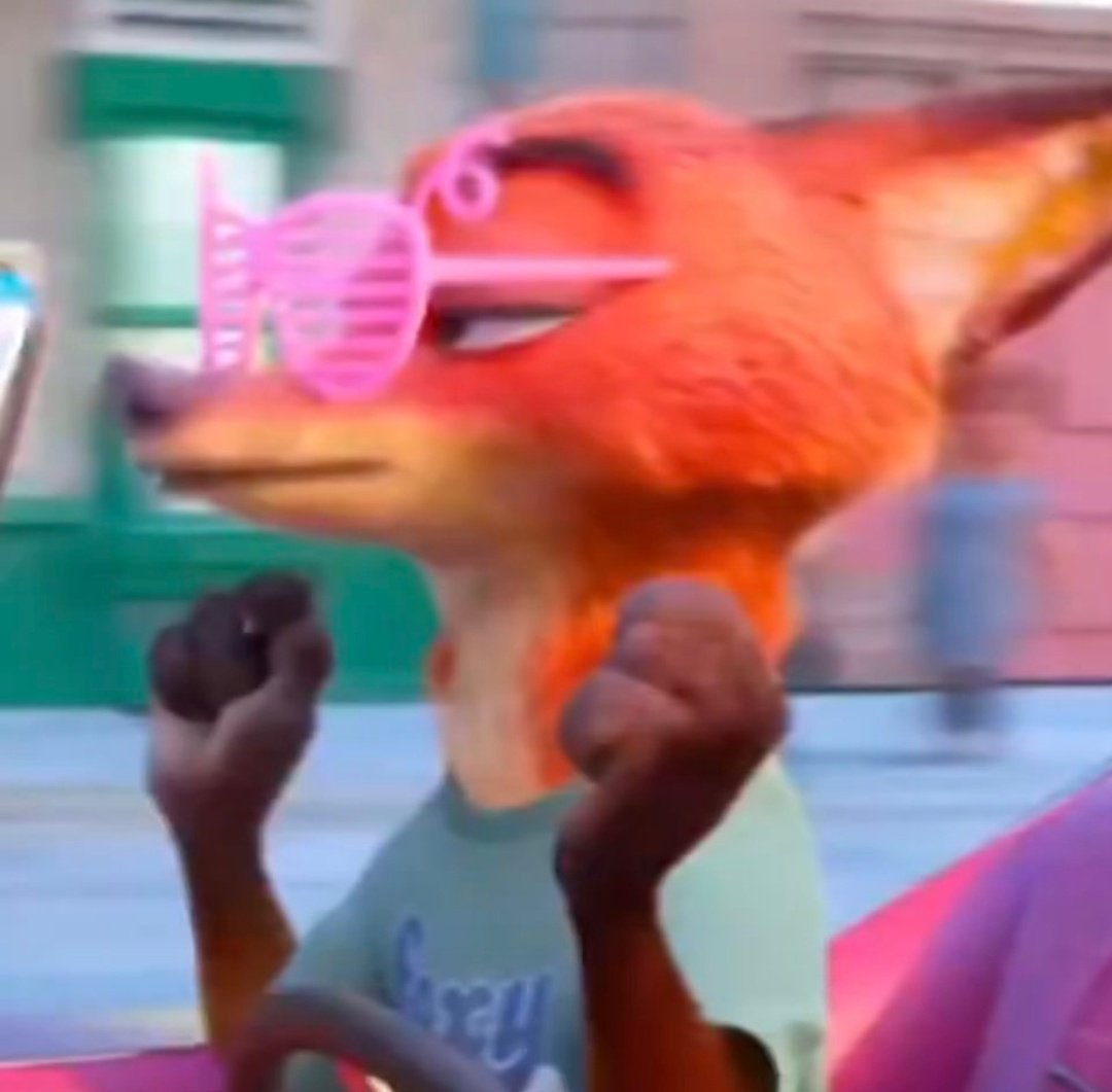 💅🏻👁️👄👁️