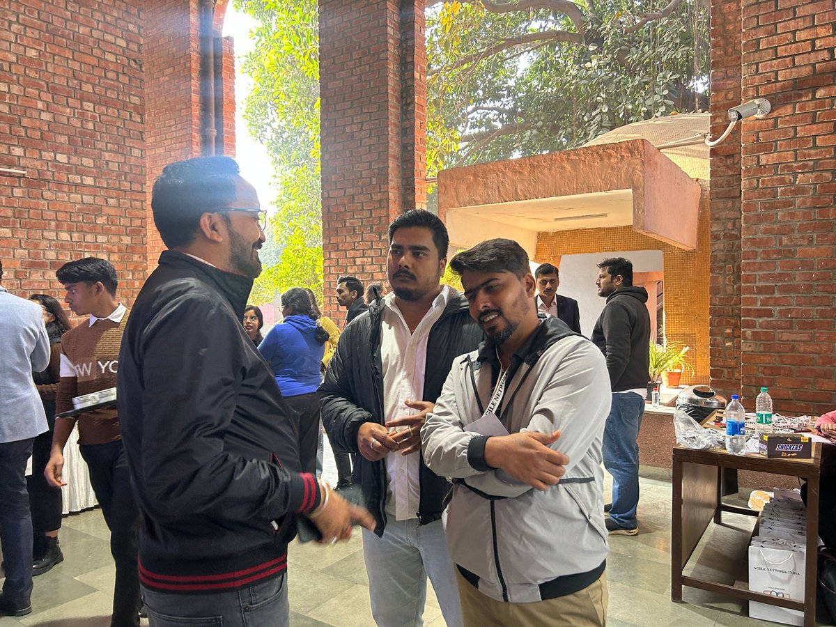 Zoho Sprints tweet media