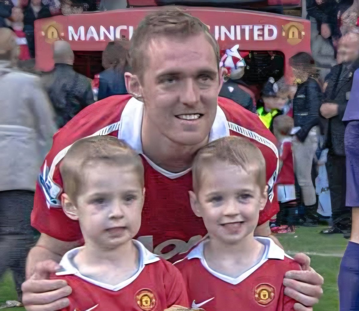 Jack and Tyler Fletcher, sons of Man Utd legend Darren Fletcher both make the squad tonight. 👏