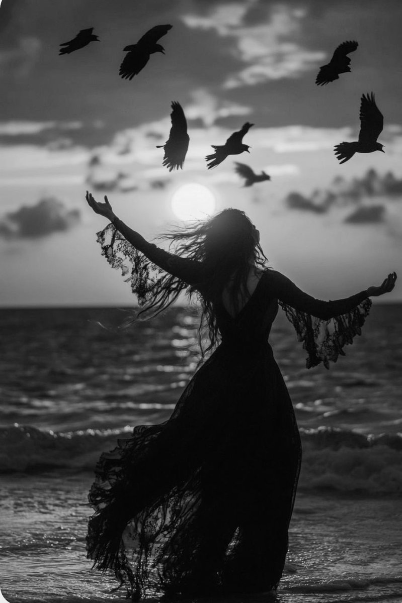 دافئةٌ انتِ ..

ك ليلة حب✨♥️🌱