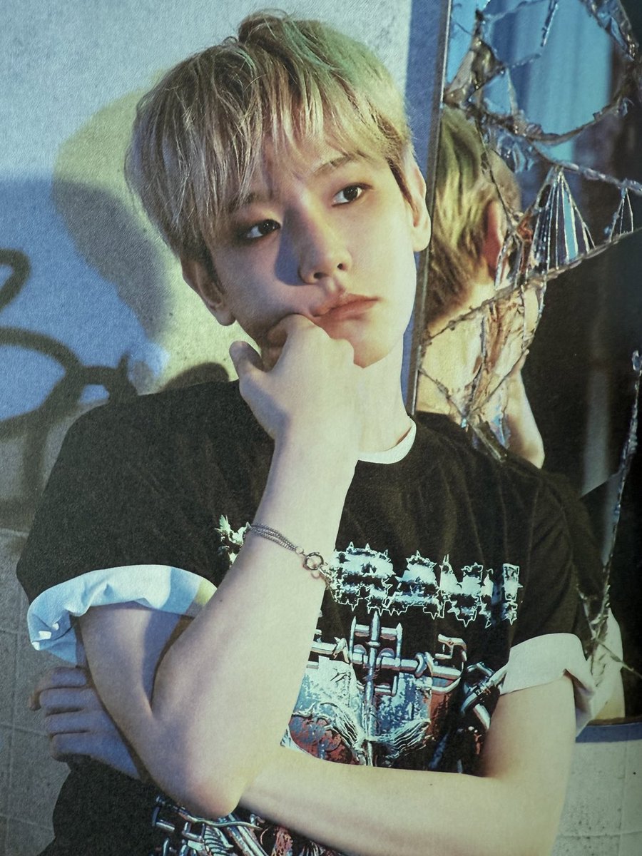 he’s not getting kissed enough he needs me❗️