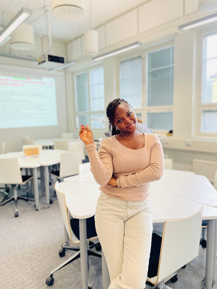 Nigeria 🇳🇬                                        Finland 🇫🇮