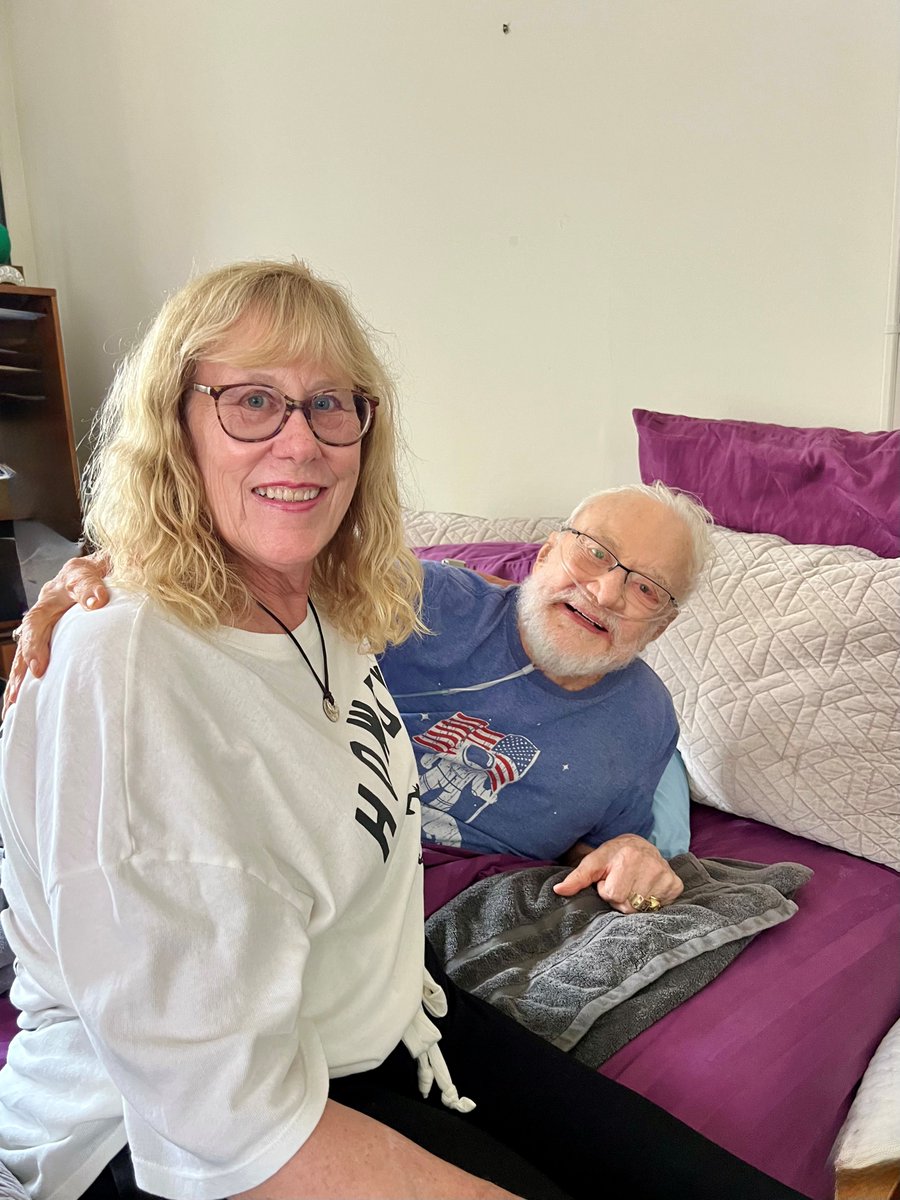 AldrinFamilyFdn's tweet image. Thanks to all who reached out to our dad Buzz this holiday season. We shared a wonderful Christmas together. We look forward to having him closer to us in a beautiful new home with panoramic views of the city and ocean. Wishing you all a Happy New Year —Jan &amp;amp; Andy Aldrin