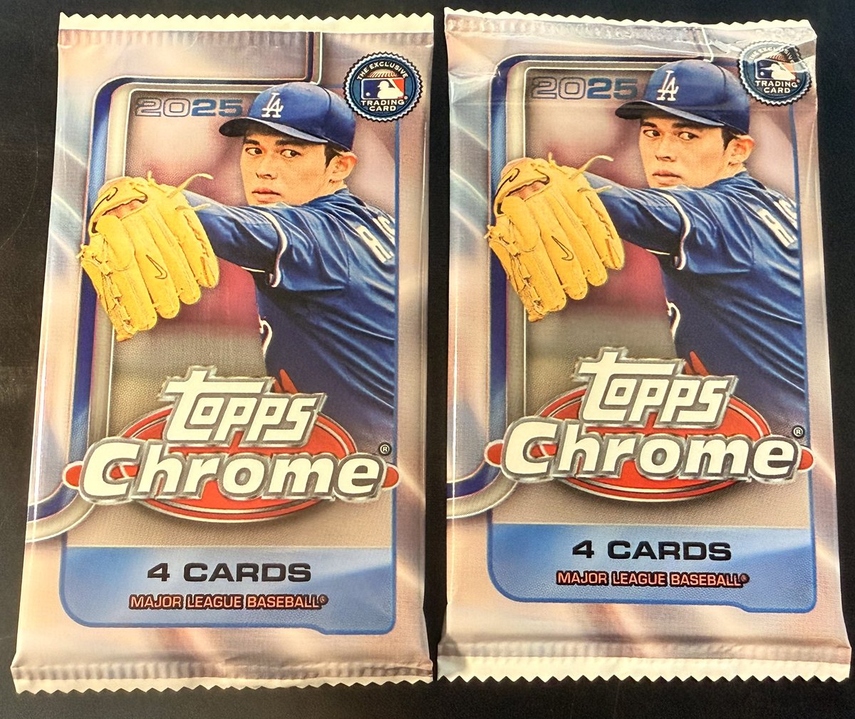 Lynchcardsales's tweet image. 1/3 BIG ANNOUNCEMENT ❗️❗️❗️
Tonight will be the first night of my 3 sale marathon. 
The plan is to have a sale tonight, Saturday , and Sunday, with Sunday having the biggest cards like the slabs. The pics are a very small preview 
RT for a chance to win the packs