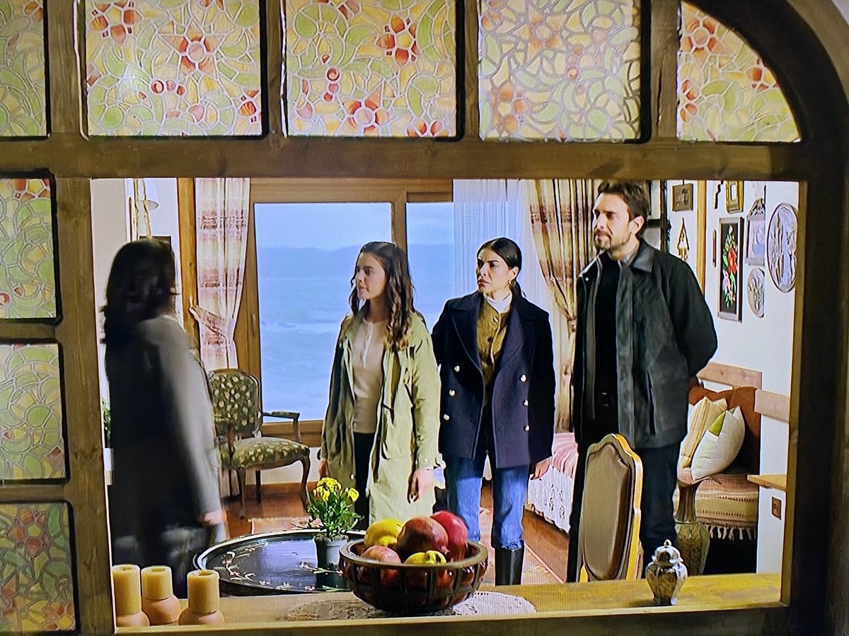 Diziye bak 3 dakika eğlenmeye gelmiyor dört tarafları yılan dört tarafları çıyan #TaşacakBuDeniz