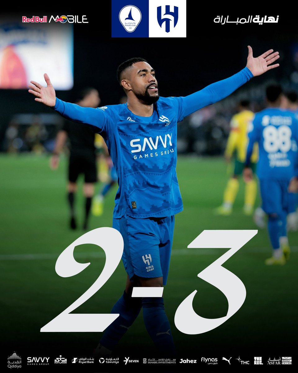 MLA15_M's tweet image. درس مهم للاعبين قبل المدرب .. اللاعب المحترف يجب أن يعي أدواره ويلعب لآخر دقيقة ..
#الهلال_الخليج