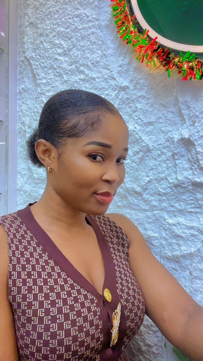 simplyTaiwo10's tweet photo. Una go judge me tire for 2026🤷 https://t.co/njT5qk2qgP