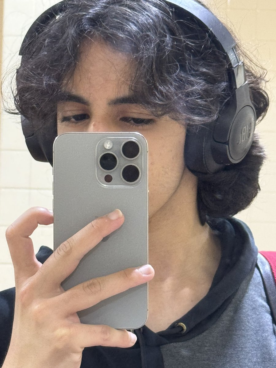 kl7ls's tweet image. 2025 hair