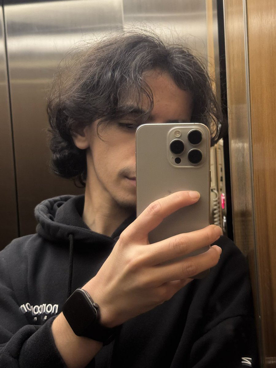 kl7ls's tweet image. 2025 hair