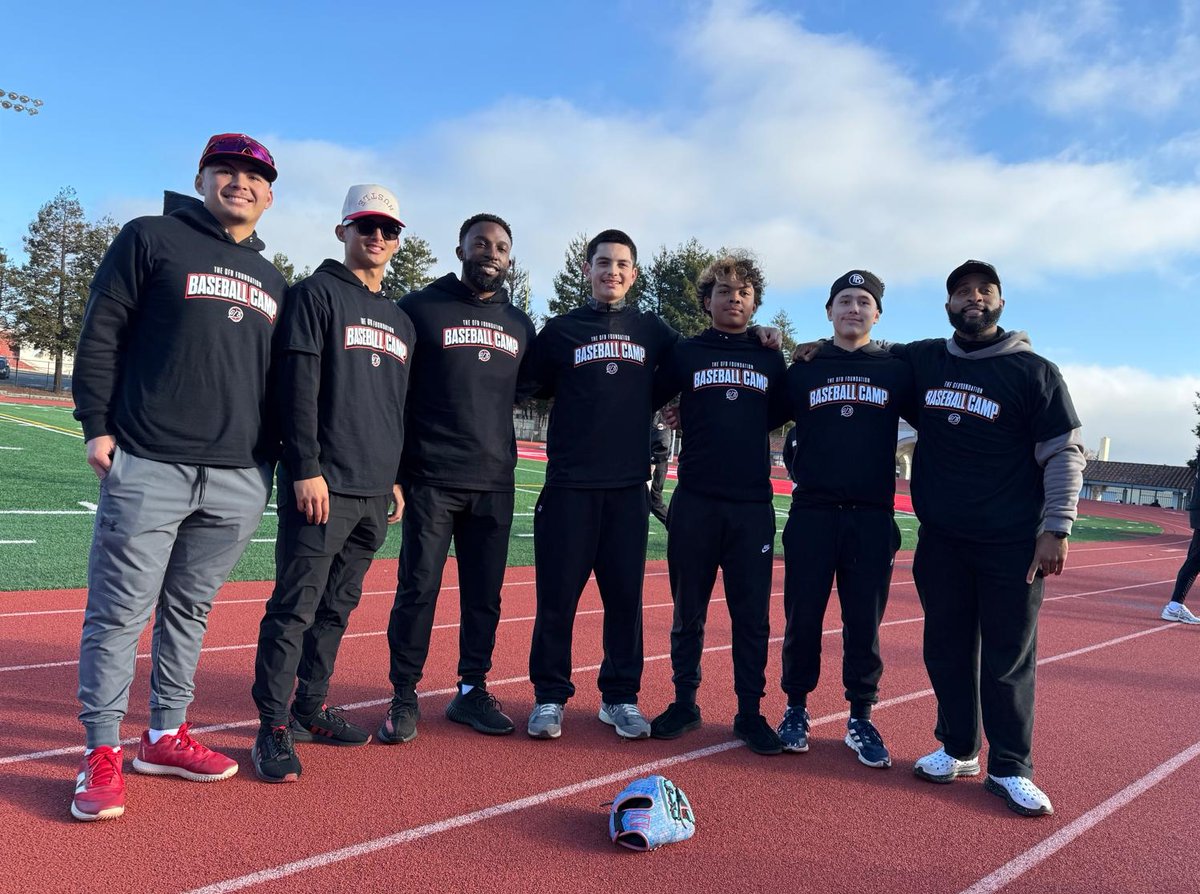 JakeTodd2027's tweet image. Giving back to the community that gave so much to me. Thank you @JetJohnson707 
#vallejokids #vallejoca #gfbfoundation

@PlayersAlliance @PitCChInFdn