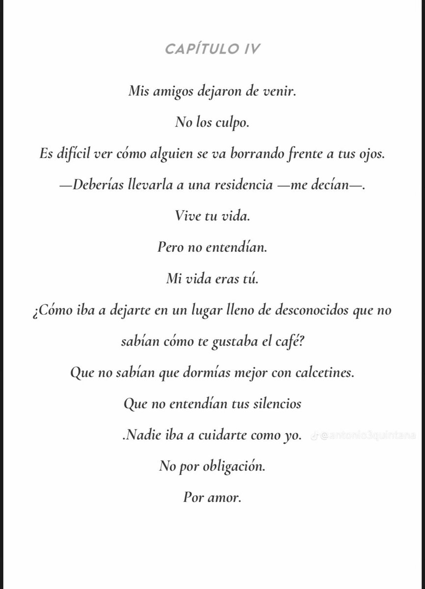 arrobaeli's tweet image. Me salió un señor en TikTok que decidió volverse escritor después de que su esposa muriera con diagnóstico de Alzheimer. “¿Cómo iba a dejarte en un lugar lleno de desconocidos que no sabían cómo te gustaba el café?” 😭😭😭😭😭😭💔 Estoy destrozada.