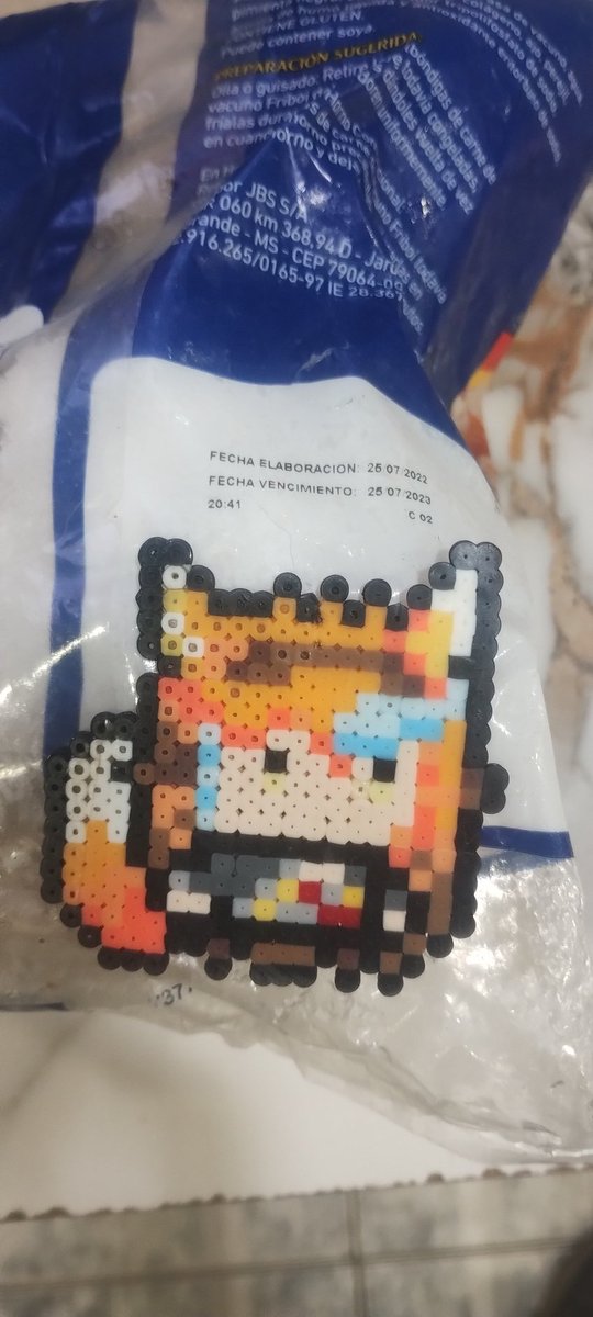 Hola, aqui kury.
Me encontré unas albóndigas congeladas que vencieron hace 2 años....sera buena idea comérselas?? :3