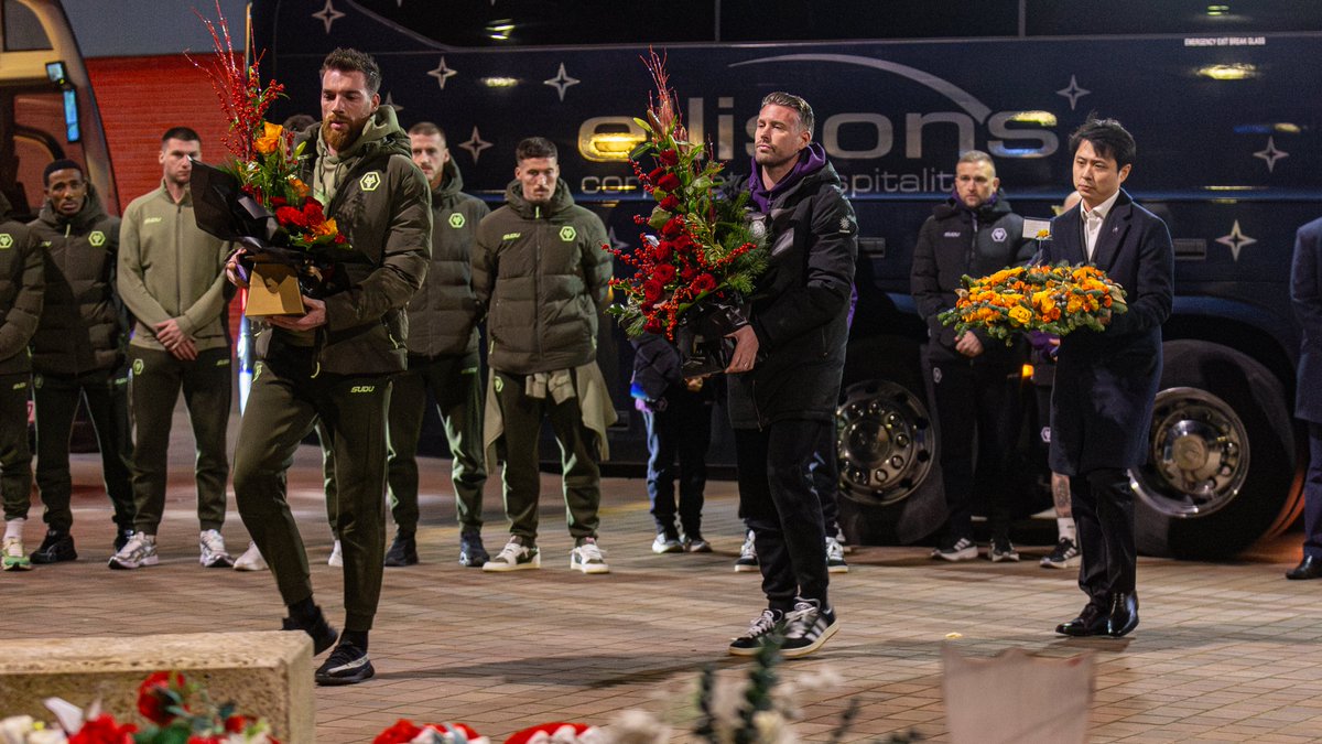 We visited Anfield this evening to remember Diogo 💛