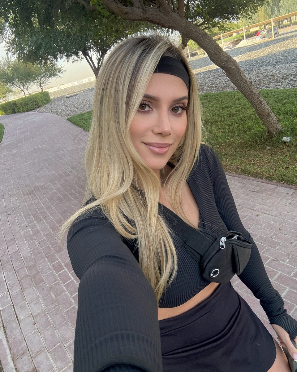 PeterDVeness's tweet image. After Christmas, the weather improved slightly😆