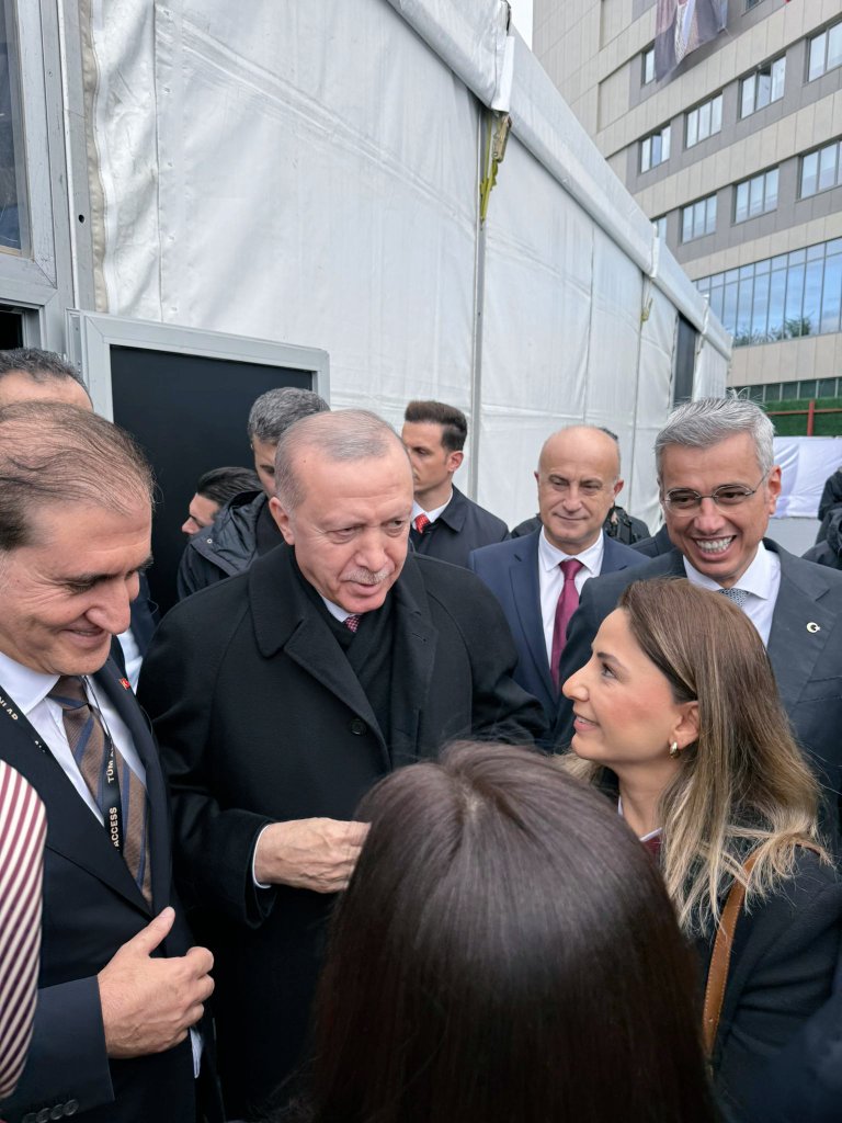 BuralSeyma's tweet photo. 📌İstanbul

Dün, bugün yarın mazlumların umudu dünya lideri ile durmak yok yola devam...
@RTErdogan https://t.co/irRvv69WLd