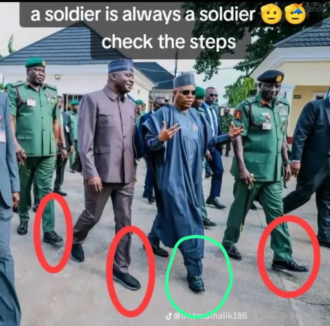 DejiAdesogan's tweet photo. A Soldier Is Always A Soldier !!! https://t.co/l7e8zOPVtq